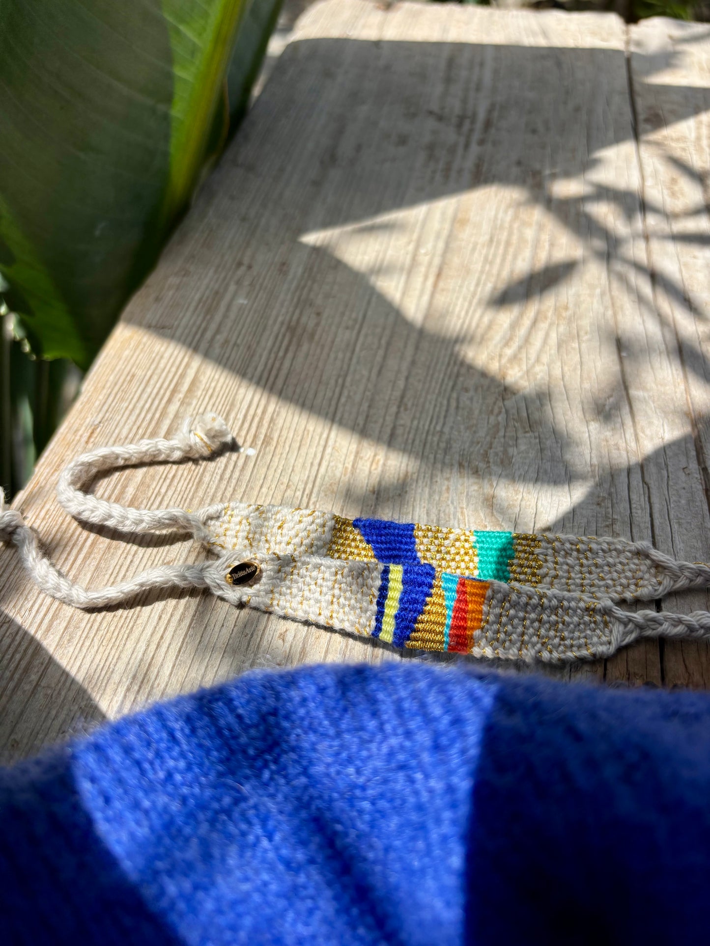 Sea Salt Collection- Sind 2 von mir handgewebte Armbänder, mit den leuchtenden Farben des Atlantiks. Gewebte Accessoires, leuchtend in Farbe und Design, sie sind wunderbar zu tragen und bequem am Handgelenk.