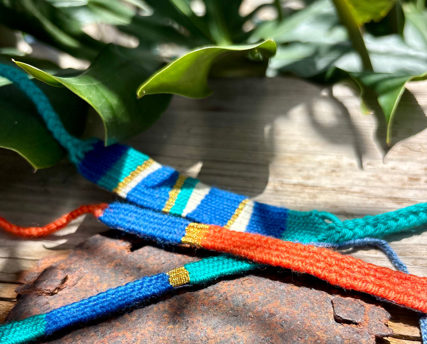 Sailing- 3 Armbänder von mir handgewebt. Maritim mit einem Touch Farbe. Wunderschönes Modestück für jedes Handgelenk. Bunt und tragbar aus feinster Baumwolle handgewebt.