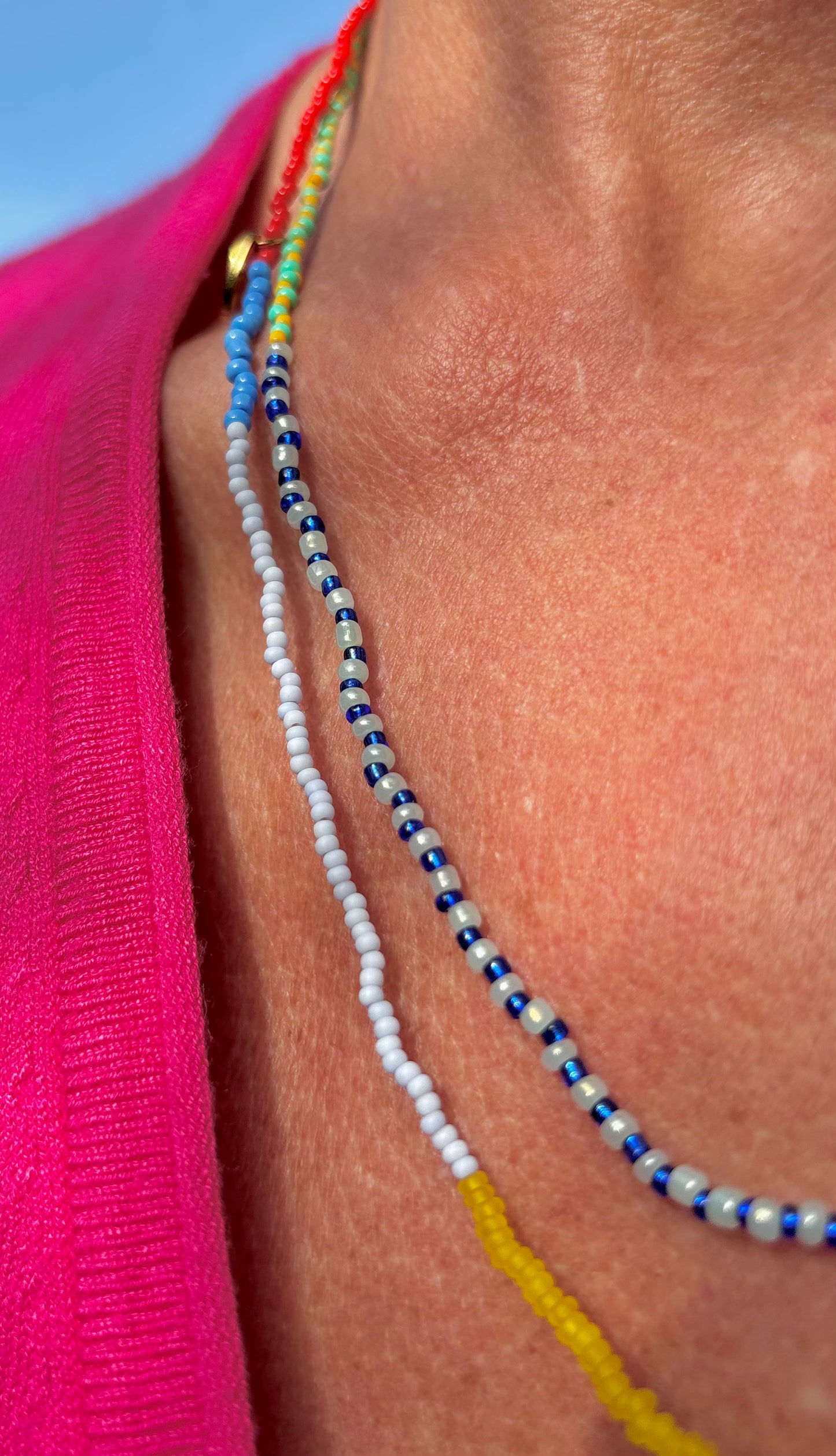 Sunshine Candy Necklace - Buntes Seed Bead Accessoire. Feinste Rocailles Perlen mit viel Liebe in eine schöne sommerliche Halskette verarbeitet.